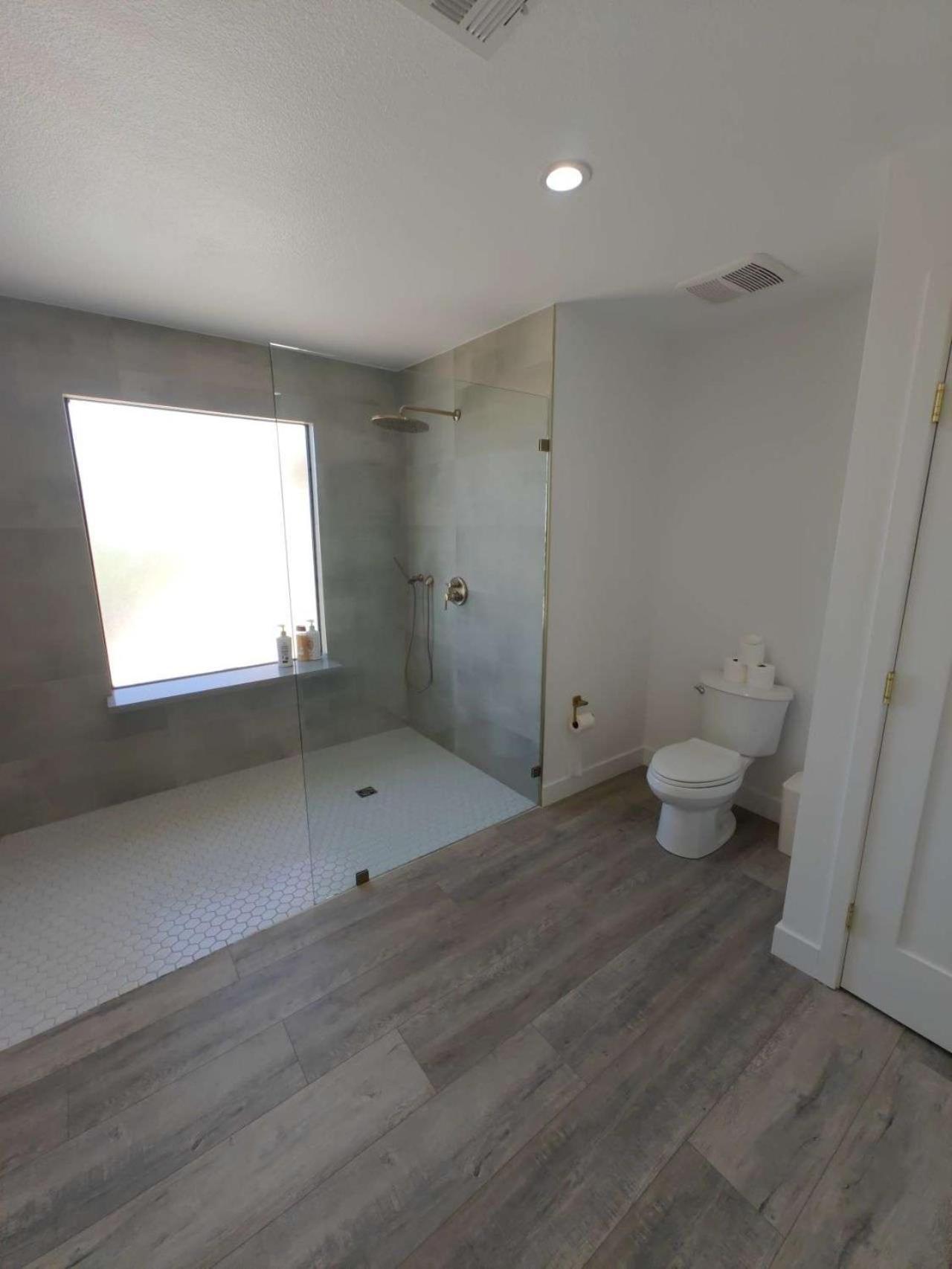 The Strip Is Just Around The Corner! Newly Renovated Luxury Modern Minimalist Villa With Large Pool! Las Vegas Extérieur photo